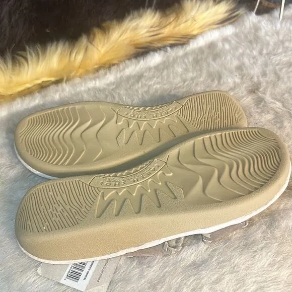 Earth Shoe 8.5 (CCC1) NWT
