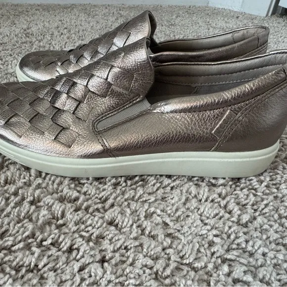 Ecco Soft 7 Woven Leather Slip-On Sneaker - NEVER WORN