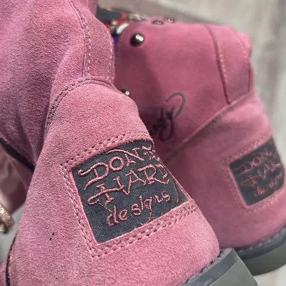 ED Hardy apres ski boots 💕🖤🐝
