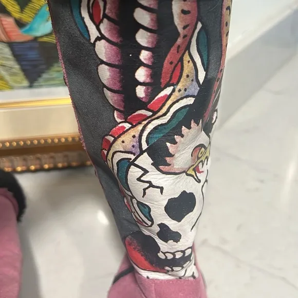 ED Hardy apres ski boots 💕🖤🐝