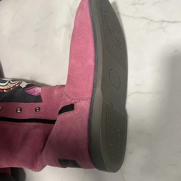 ED Hardy apres ski boots 💕🖤🐝