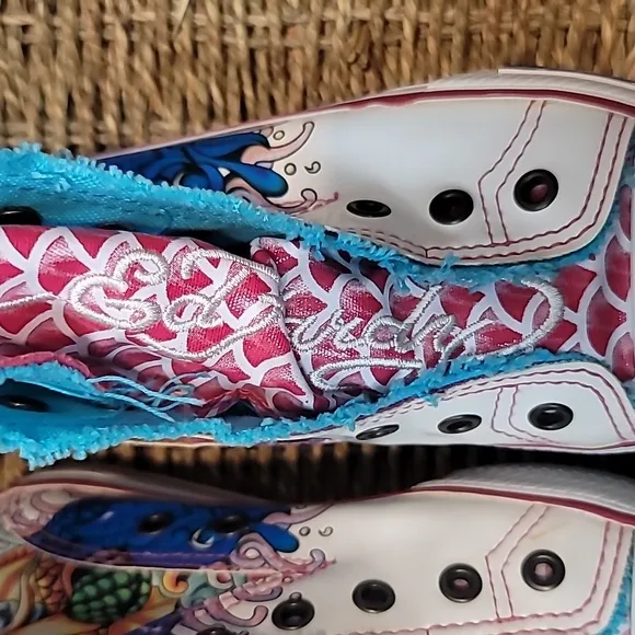 Ed hardy mermaid hi top shoes sz 6 nice condition