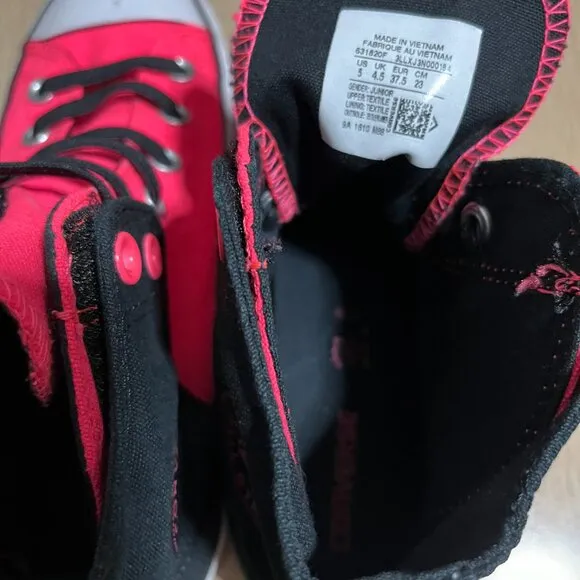 EUC CTAS Converse High Top Shoes Pink Black 631820F (Junior 5)
