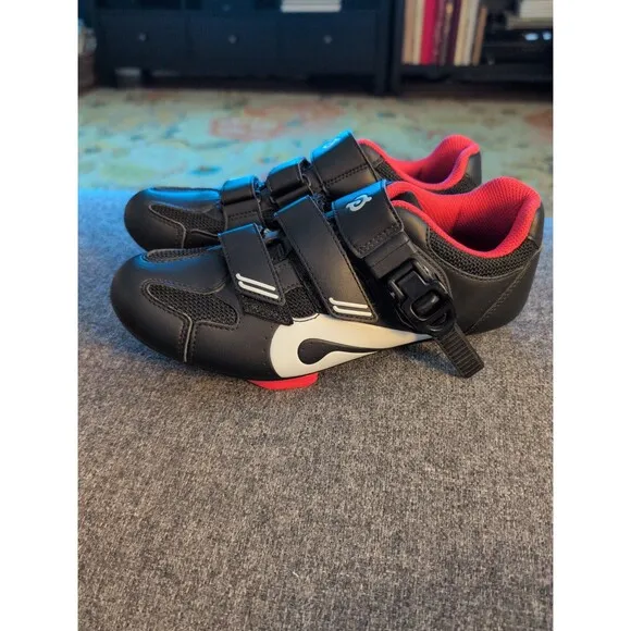 EUC Peloton cycling bike shoes with look delta cleats EU 37 US women's 6