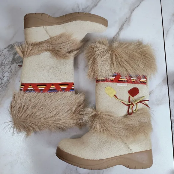 EUC Tecnica Goat Fur Cream Tan Embellished Apres Ski Winter Boots, Sz 7