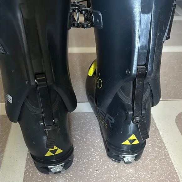 Fischer Ski Mo Ultra Light BC AT Ski Touring Racing boots 26.5