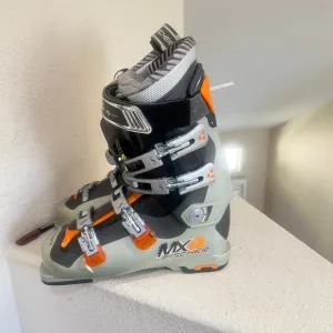 FISCHER Soma MX9 Ski Boots, Size 27.5, Soma Tec