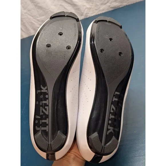 Fizik TEMPO OVERCURVE R5 White/Black Size 40.5 EUR or 8 US