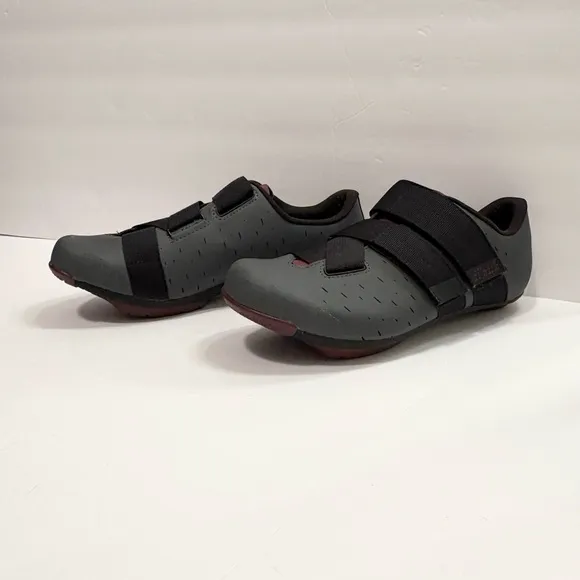 Fizik Terra Powestrap G4 Men’s cycling shoes EU 43 US 9.5 Gray and Black.