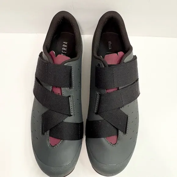 Fizik Terra Powestrap G4 Men’s cycling shoes EU 43 US 9.5 Gray and Black.