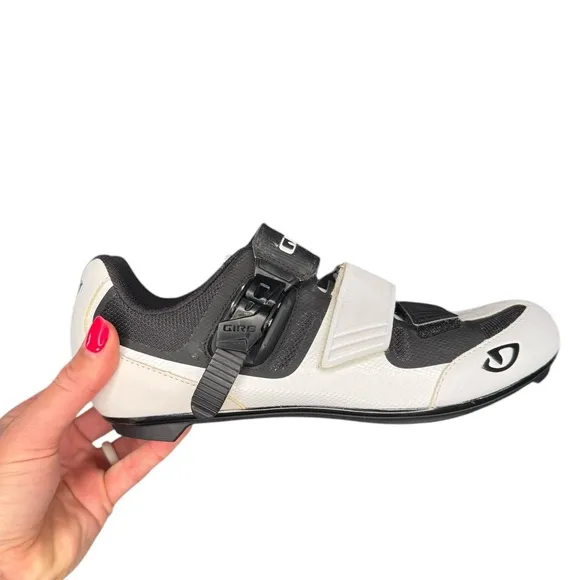 GIRO Cycling Shoes Black White EU 41.5 US Men’s 8.5 Road Bike Shoes SPD 3-Bolt