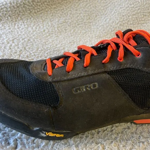 Giro Rumble VR Mountain Bike Cycling Shoes Men 10.5 Black Red Laces Vibram Soles