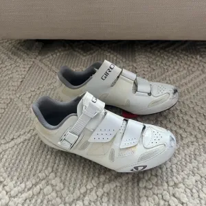 Giro White Cycling Shoes