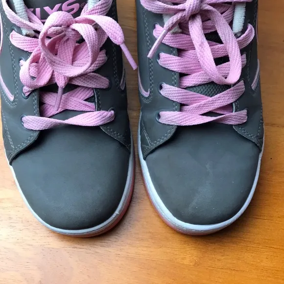 Heeled Pink and Grey Skate Shoes Size:6 Youth