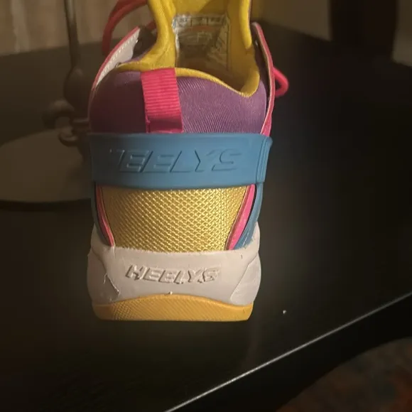 Heelys Force Skate Yth Sz 6, Wmn 7, Pink Blue, Yellow and Purple Sneaker Shoes