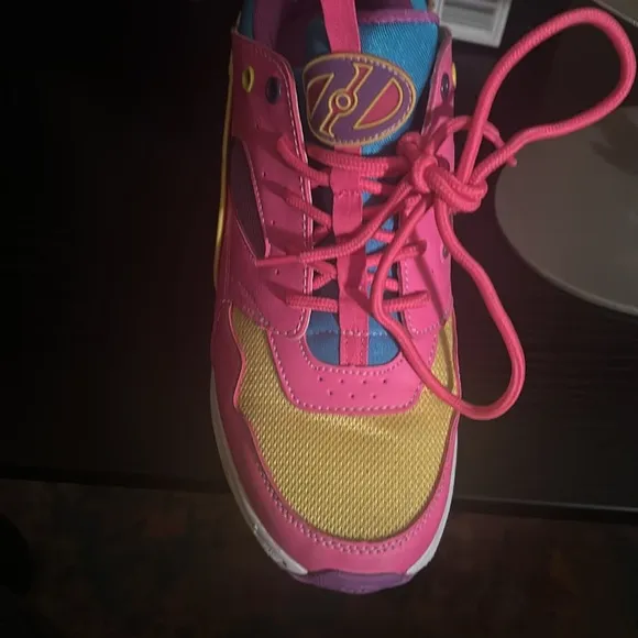 Heelys Force Skate Yth Sz 6, Wmn 7, Pink Blue, Yellow and Purple Sneaker Shoes