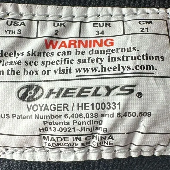 Heelys Kids Voyager Reflective Lace Up Skate Sneaker Shoes Gray Size 3 Youth