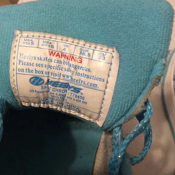 Heely’s shiny silver &amp; turquoise rolling lace up sneakers Summer big girl’s 5