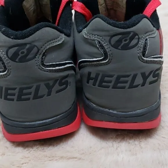 HEELYS SKATE SHOES, SIZE 6