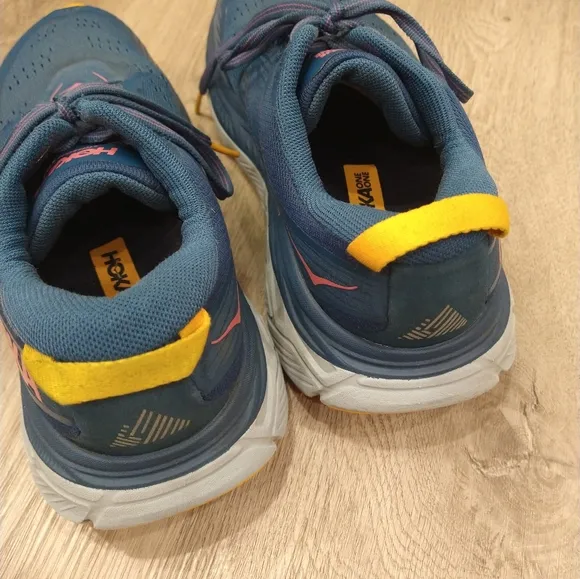Hoka One One Stinson ATR 6 Trail Running Shoes. Size 9