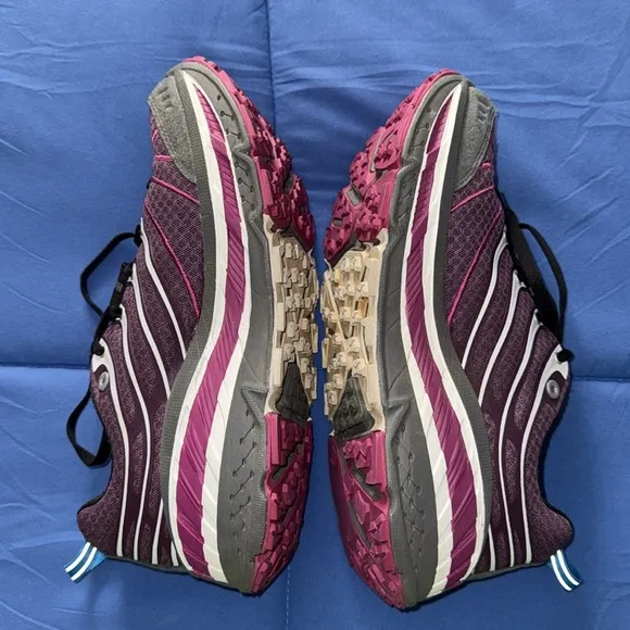 Hoka One One Stinson Evo OG Unisex Hybrid Running Shoes M8/W9 Aubergine Fuschia!