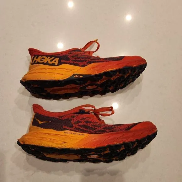 Hoka Speedgoat 5 mens running shoes. Size 9.5