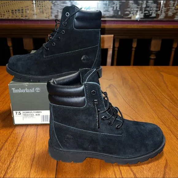 🔥HOST PICK🔥Timberland Waterproof Boots - Brand New With Box under retail