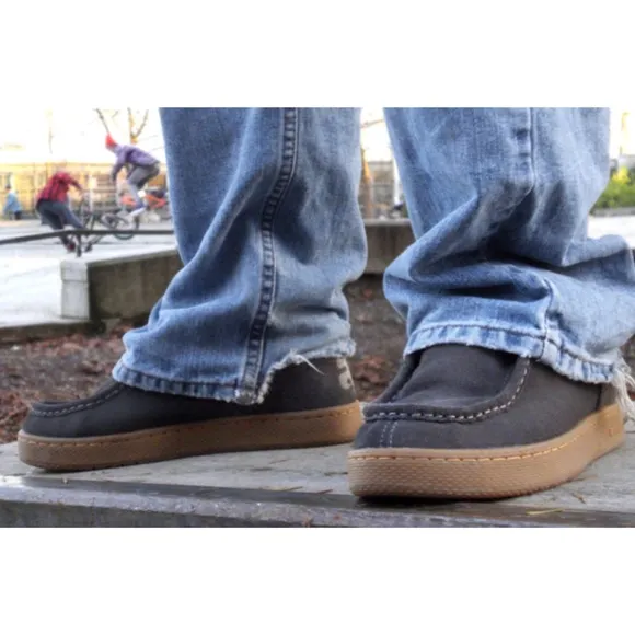 Ipath Shearling Cats Grey Suede