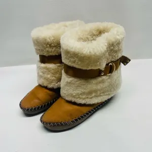 Jessica Simpson Shearling Suede Mukluk Boots Tan Buckle Size 8/8.5 Apres Ski