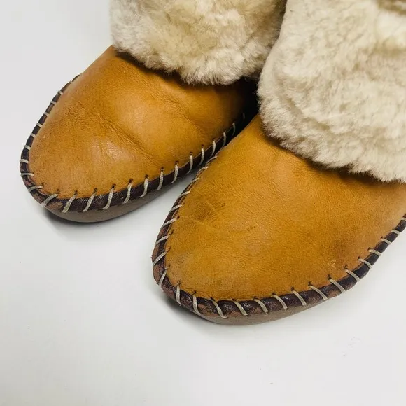 Jessica Simpson Shearling Suede Mukluk Boots Tan Buckle Size 8/8.5 Apres Ski