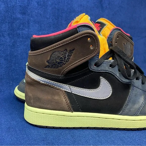 Jordan 1 retro high ‘bio hack’ mens size 9 pre owned
