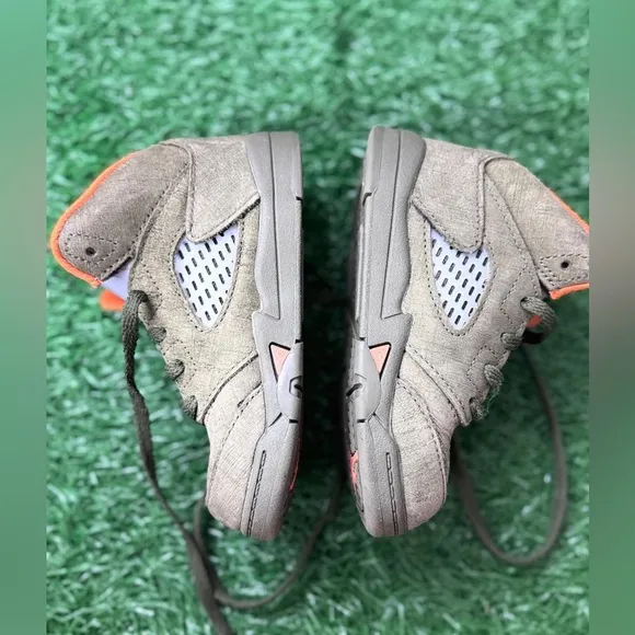 Jordan 5 RetroOlive (2024) (TD) Size 8C