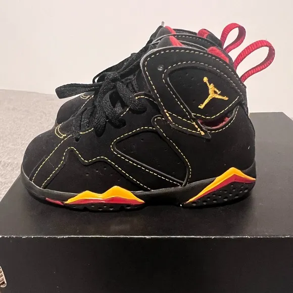 Jordan Air 7 Retro Citrus 8C Toddler Black and Gold Sneakers Shoes