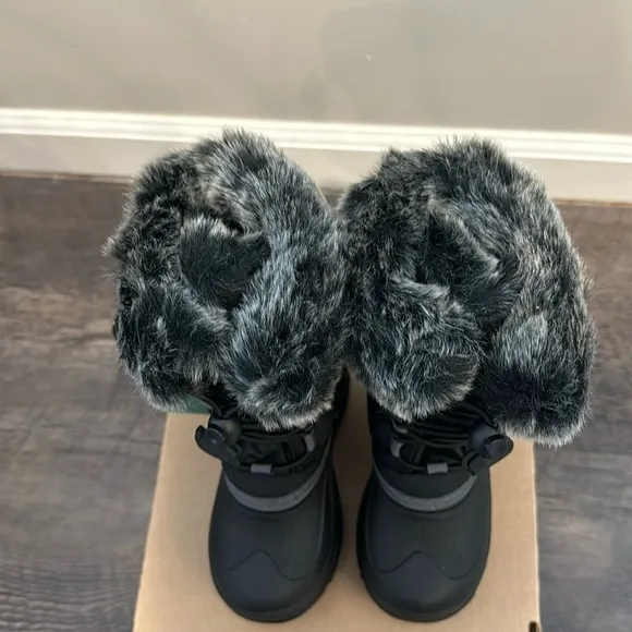Kamik Toddler 9 Snowgypsy 3 Faux Fur Insulated Waterproof Winter Snow Boot