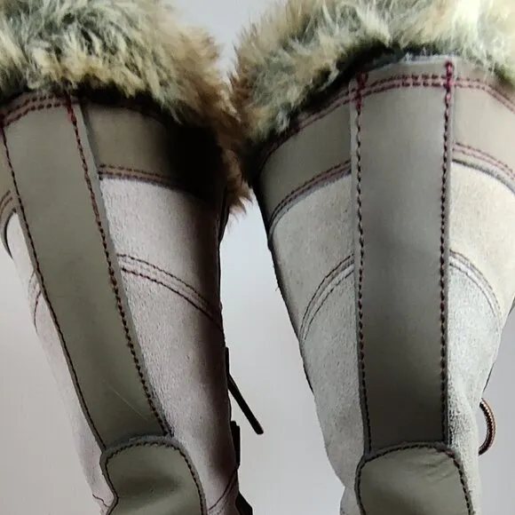 Khombu Womens North Star Waterproof Winter Boots Tan Sz 9, Leather, Fur inside.