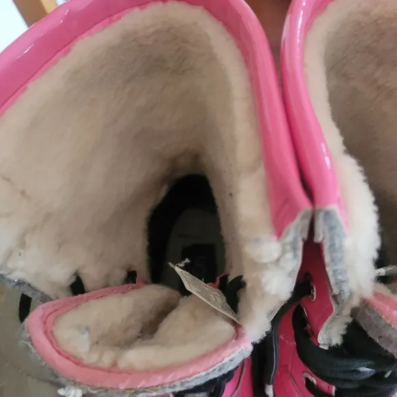 Kids UGG waterproof boots. Size 3.