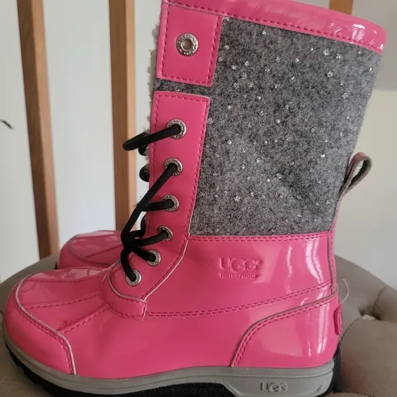 Kids UGG waterproof boots. Size 3.