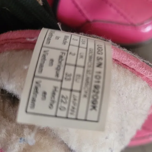 Kids UGG waterproof boots. Size 3.