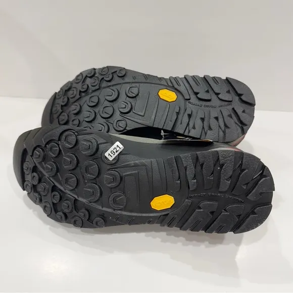 La Sportiva Boulder X Climbing Approach Shoes - Men’s