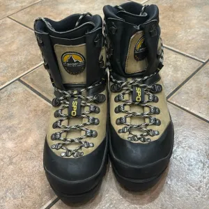 La Sportiva Ice Climbing Boots Leather Mens Size 44 or 10.75