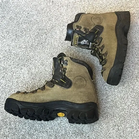 La Sportiva Makulu Mountain Climbing Mountaineering Boots, Womens US 7B, EUR 38B