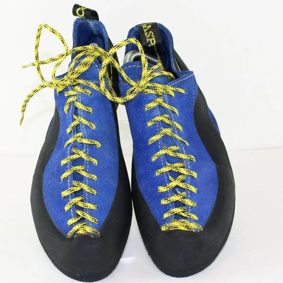 La Sportiva Rock Climbing Shoes (EU 41 / 8 US)