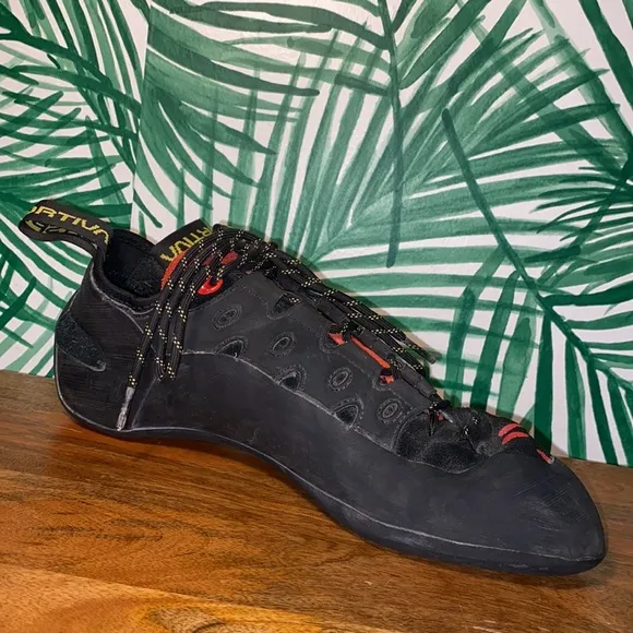 La Sportiva Tarantulace Black/Red Rock Climbing Shoes Men’s 11.5
