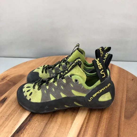 La Sportiva Tarantulace Climbing Shoes Youth Size 4.5 Leather Upper Green Black