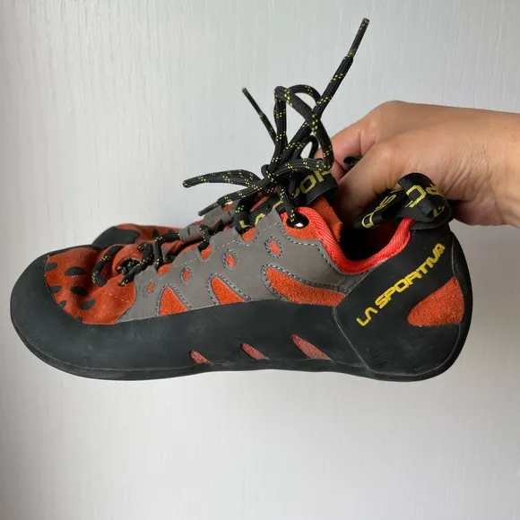 La Sportiva Tarantulace Climbing Shoes