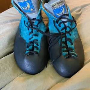 La Sportiva Teal and Black ‘Climbing On The Moon’ Climbing Shoes with new soles