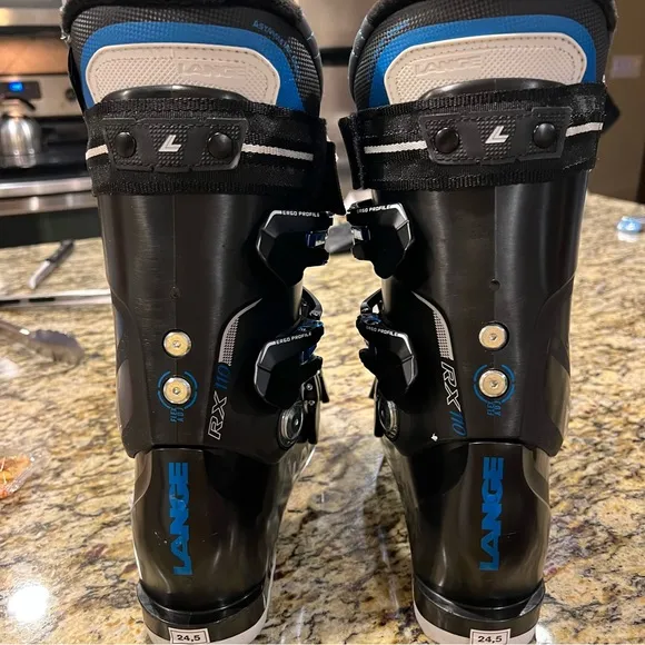 Lange Rx 110 women’s ski boots