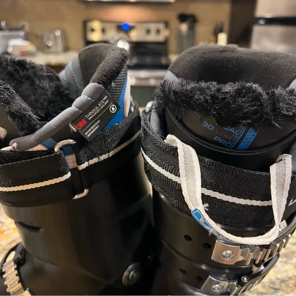 Lange Rx 110 women’s ski boots