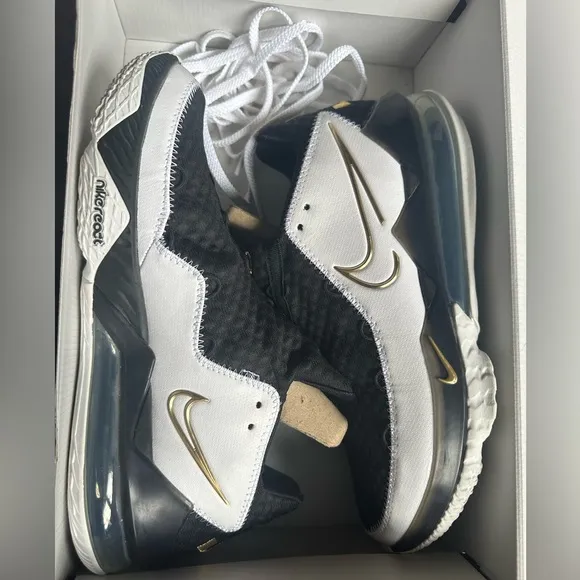 LeBron 17 Low 'Metallic Gold'; men’s size 9