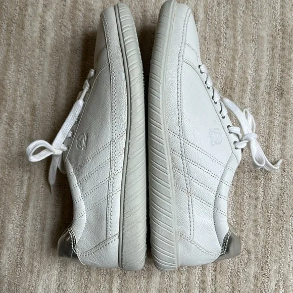 Like New Gabor Women's Derby Lace-up Sneaker Tennis Shoe White Sz US 10.5